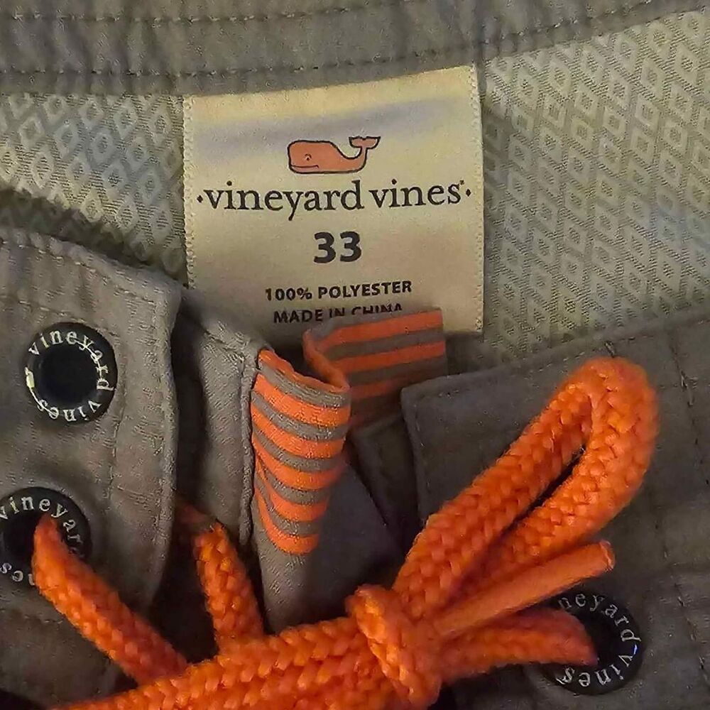The Vineyard Vines Performance Board Striped Shorts =  Size Men's 33/ Small